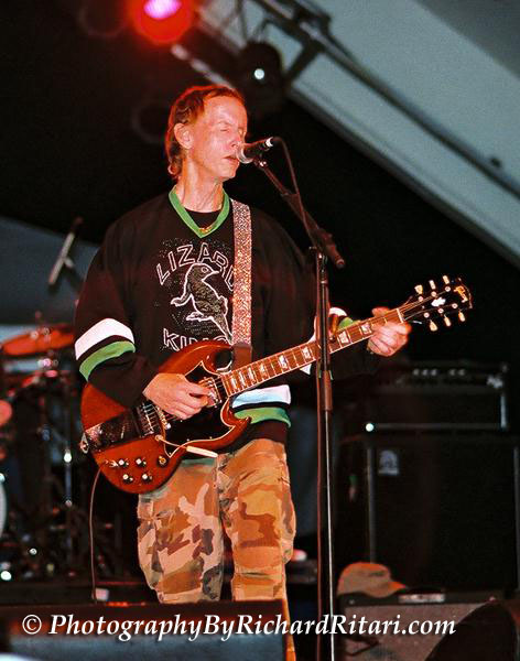  Robbie Krieger 